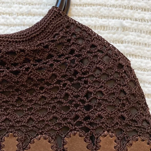 Nine West Crochet and Leather
Handbag Purse Brown Floral Circle
Handle Boho - Picture 4 of 6